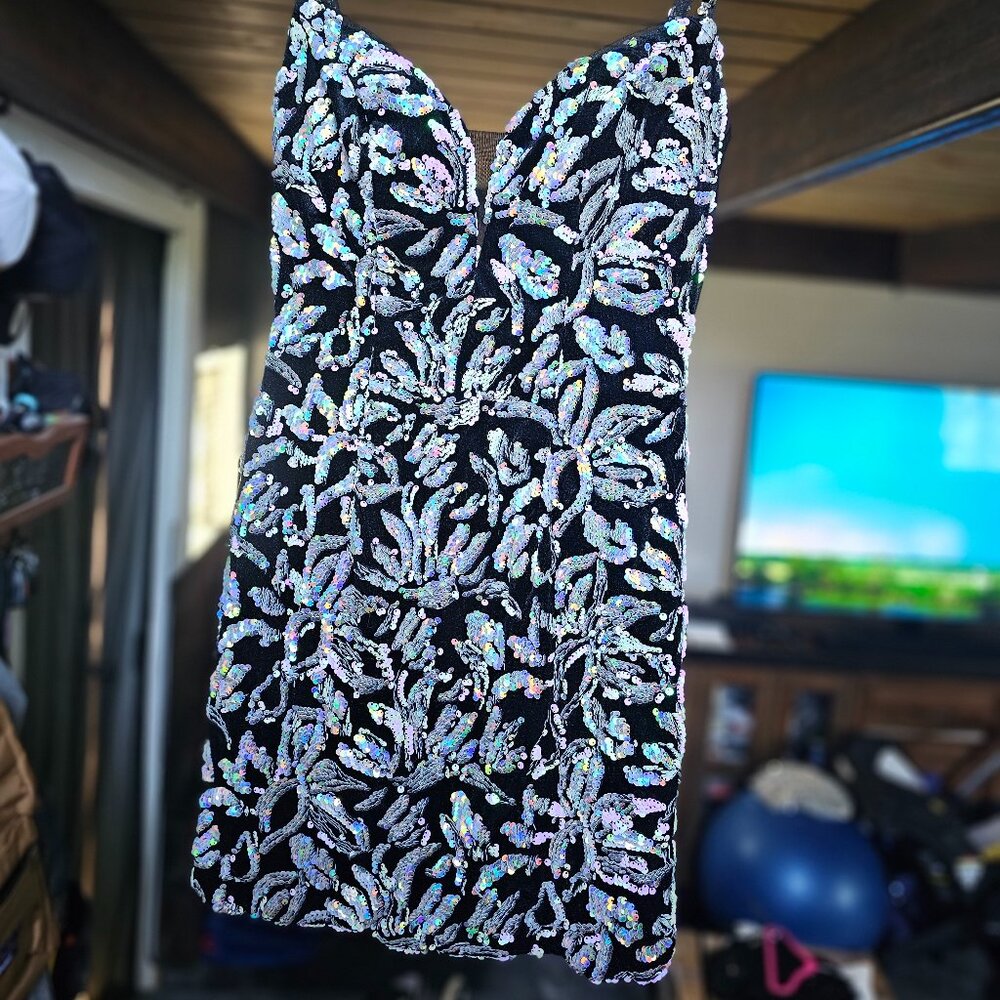 JVN sequin cocktail dress size 6
